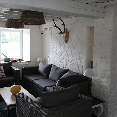 Vakantiehuis Le Neblon Insolite Ouffet